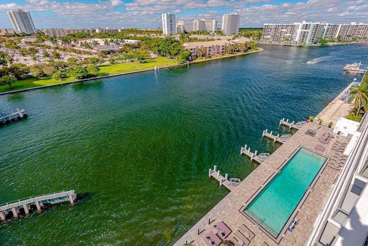 5 Amenities Luxury 3 Bedroom Front Intercostal View Hollywood Eksteriør billede