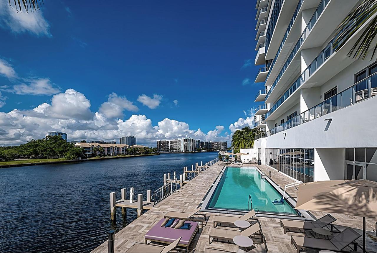 5 Amenities Luxury 3 Bedroom Front Intercostal View Hollywood Eksteriør billede